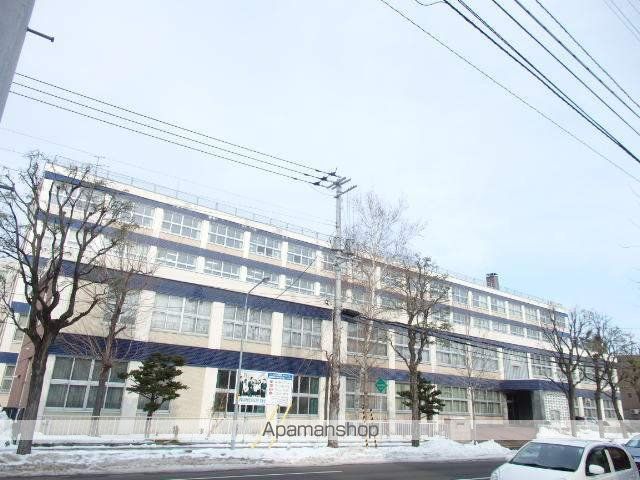 高校・高専　札幌静修学園（高校・高専）まで172m