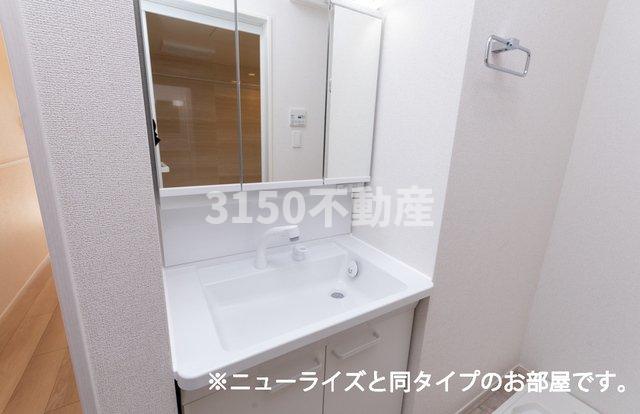 洗面設備　忙しい朝には欠かせない洗面所です
