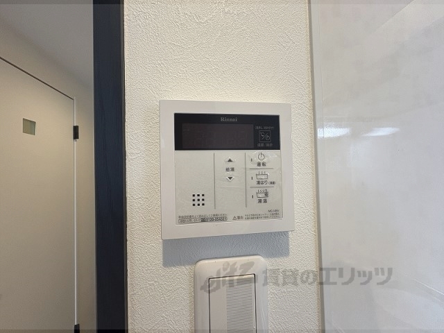 その他設備　給湯器リモコン
