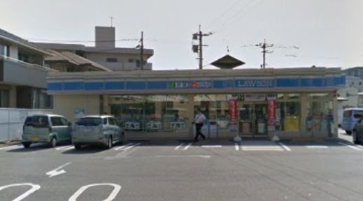 コンビニ　ローソン 高木三丁目店（コンビニ）まで820m