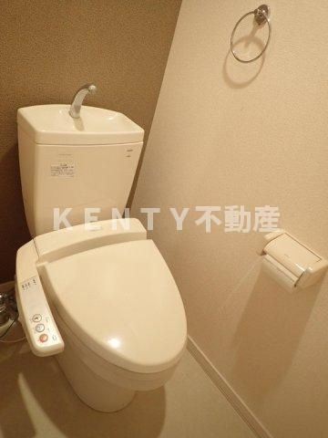 トイレ　清潔感のあるトイレです