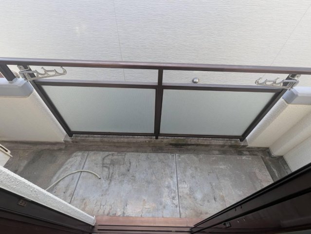 バルコニー　南向きで日当たりの良いバルコニーが付いています。