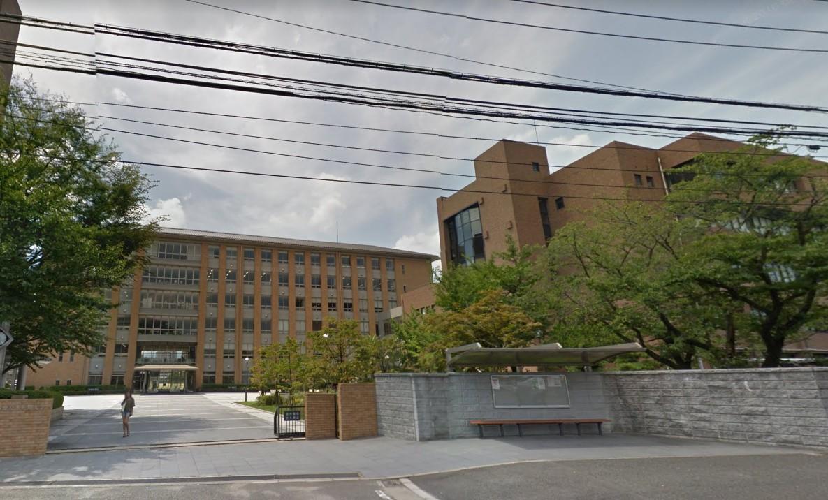 大学・短大　香蘭女子短期大学（大学・短大）まで464m