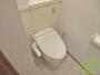 トイレ　トイレはウォシュレット付きです。シャワートイレは嬉しいですね
