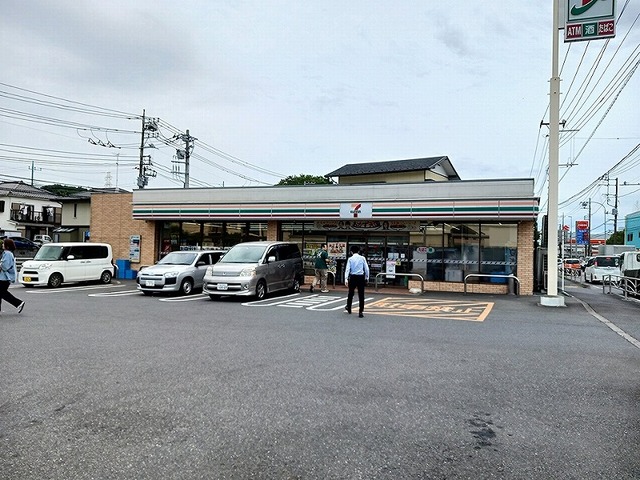 コンビニ　セブンイレブン（コンビニ）まで250m