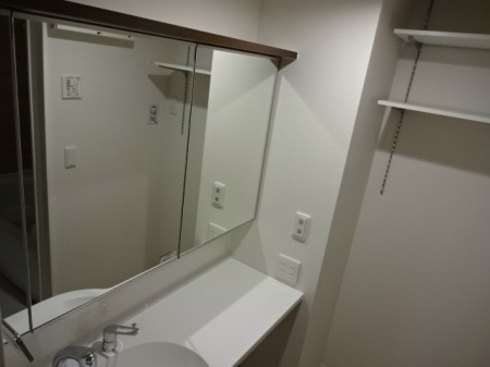 洗面設備　同建物の別部屋の写真