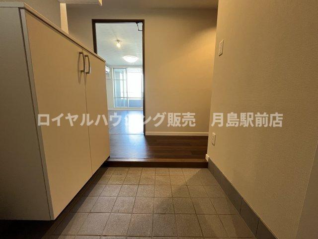 玄関　※別部屋参考写真