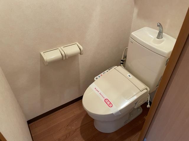 トイレ　シャワー付トイレ
