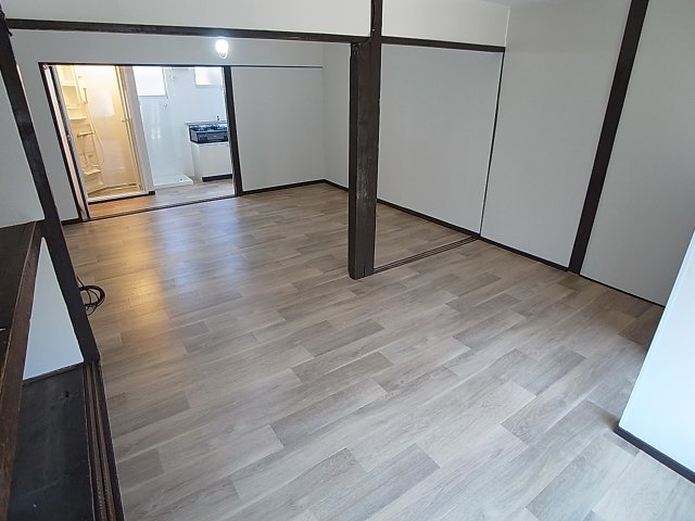 苅藻通4丁目連棟平屋の内装写真