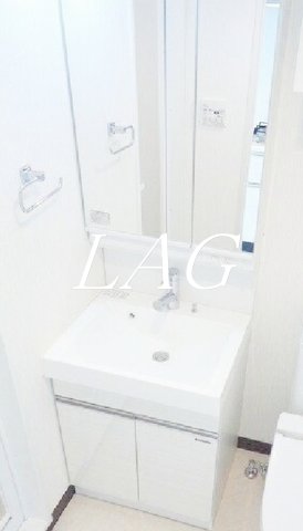 洗面設備　独立洗面台です。