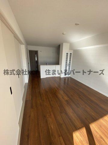 居室・リビング　同建設会社施工の別物件