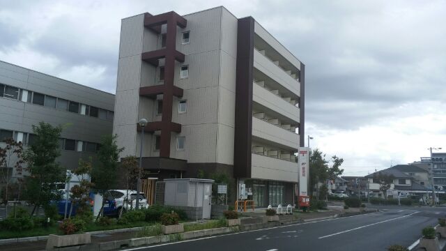 郵便局　南草津郵便局（郵便局）まで358m
