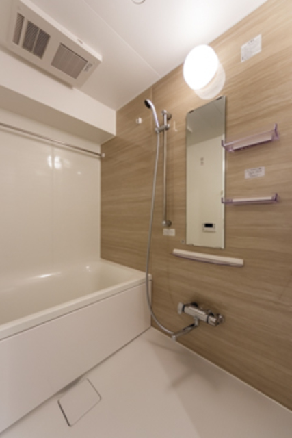 バス・シャワールーム　※写真は同タイプ住戸です。