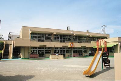 幼稚園・保育園　西新井聖華保育園（幼稚園・保育園）まで532m