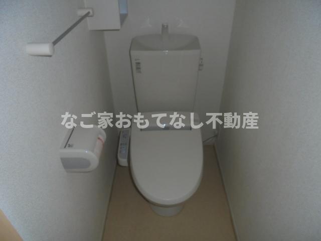 名鉄犬山線 下小田井駅 徒歩6分 2階建 築14年のトイレ写真