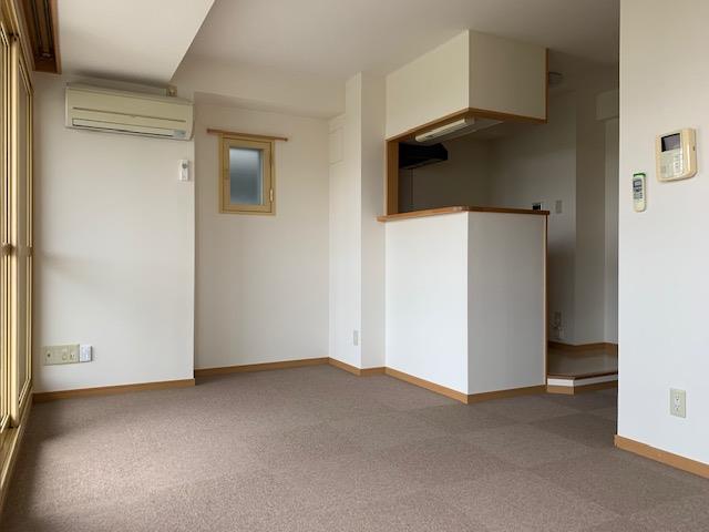 アークスクエア金宝堂の居間写真