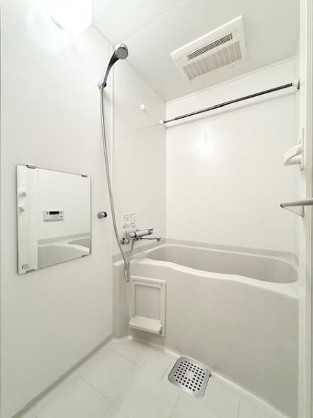 バス・シャワールーム　写真は同タイプ住居です。