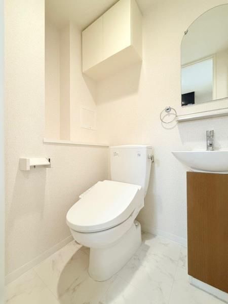 トイレ　写真は同タイプ住居です。