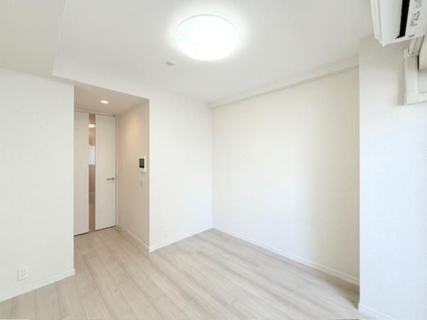 居室・リビング　写真は同タイプ住居です。