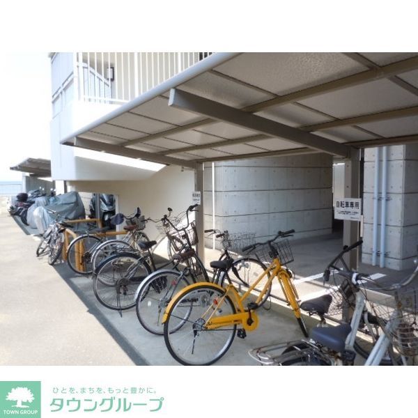カノン横浜の外観写真