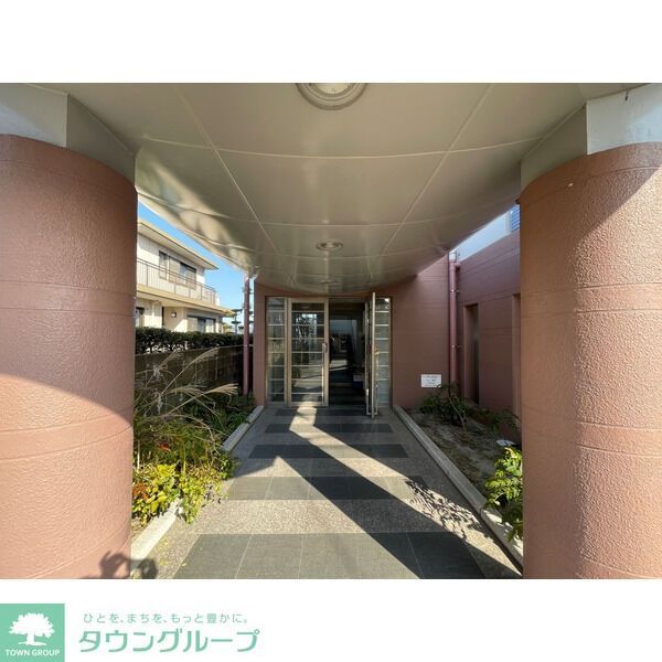 カノン横浜の外観写真
