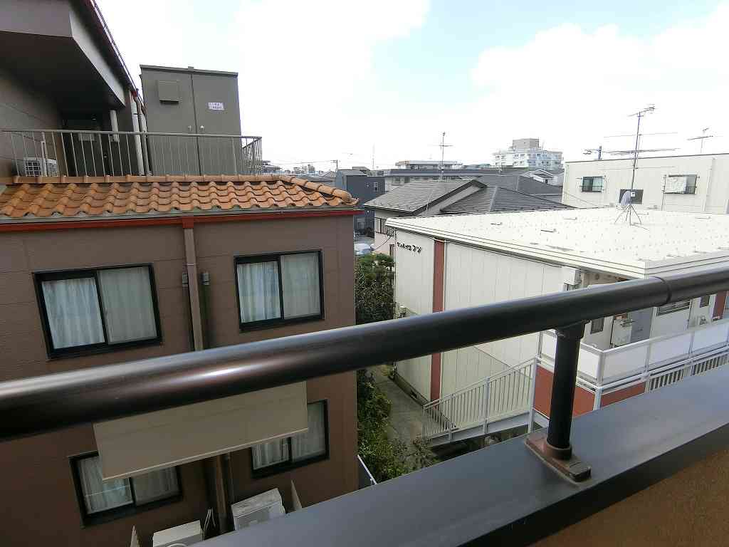 バルコニー　前面棟の影響なし
