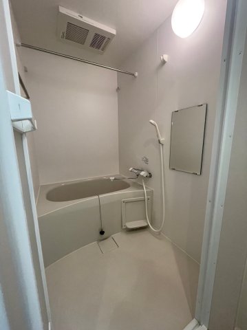 地下鉄名城線 黒川駅 徒歩6分 3階建 築8年の風呂写真