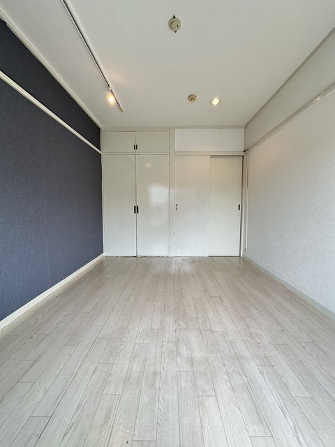 居室・リビング　別部屋参考写真です