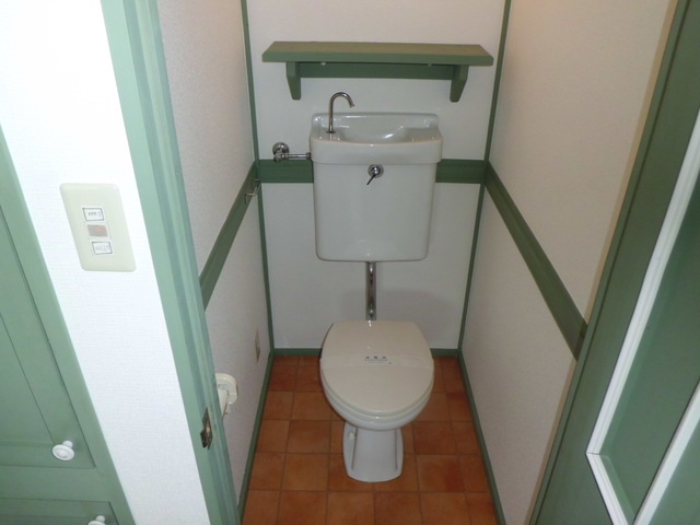サンプラザ魚崎のトイレ写真