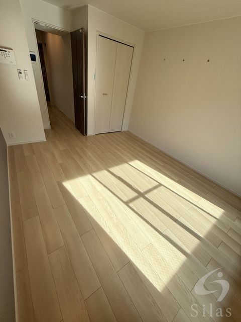 地下鉄御堂筋線 新金岡駅 徒歩9分 3階建 築2年の居間写真