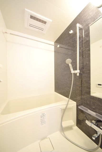 バス・シャワールーム　★人気のバストイレ別のお部屋です★