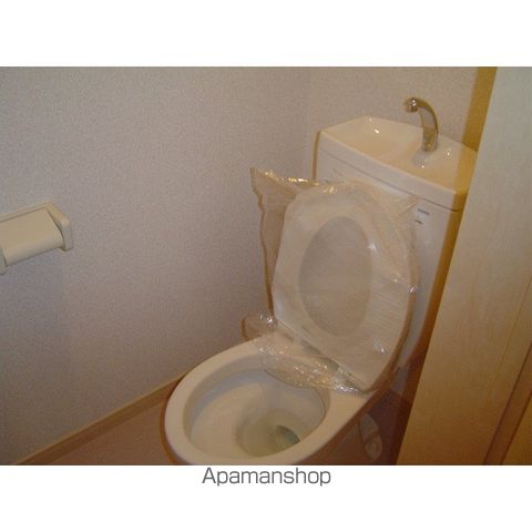 ＪＲ常磐線 亀有駅 徒歩6分 2階建 築18年のトイレ写真