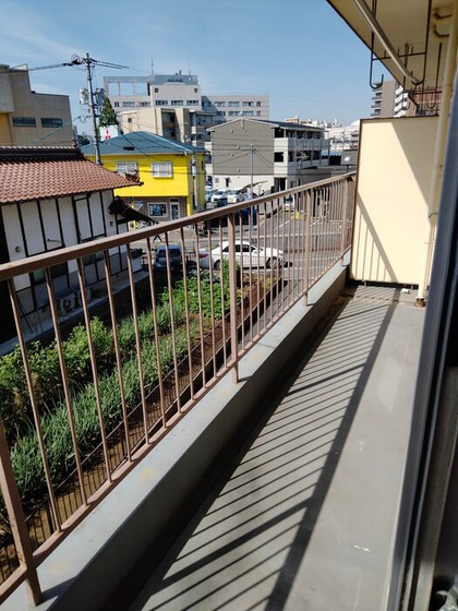 バルコニー
