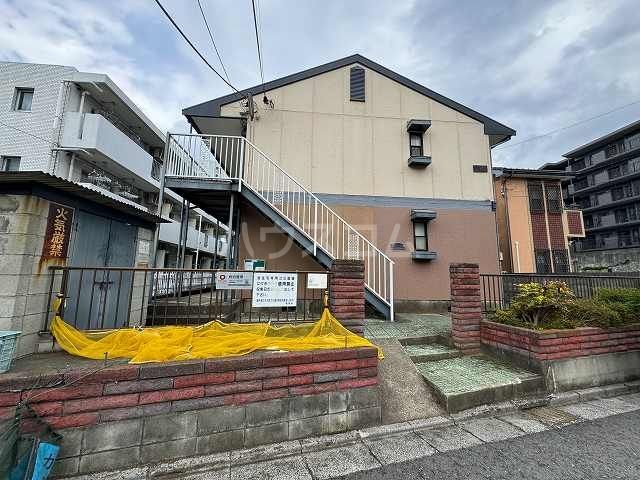 コーポ栗谷津の外観写真