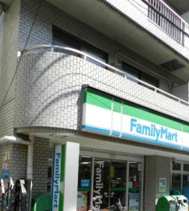 コンビニ　ファミリーマート 戸越銀座駅西店（コンビニ）まで116m