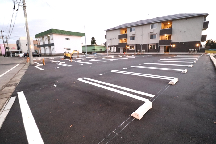 駐車場　駐車場