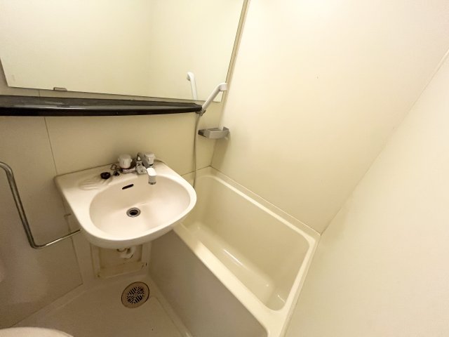 リアライズ阪急吹田Iの風呂写真