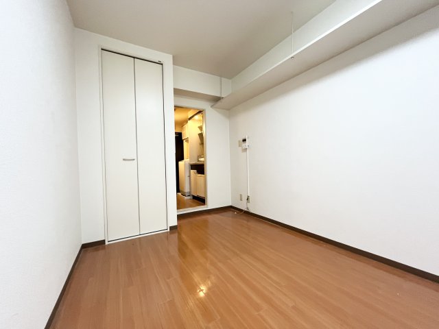リアライズ阪急吹田Iの居間写真