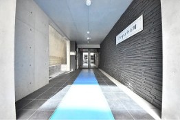 東京メトロ丸ノ内線 後楽園駅 徒歩8分 築6年