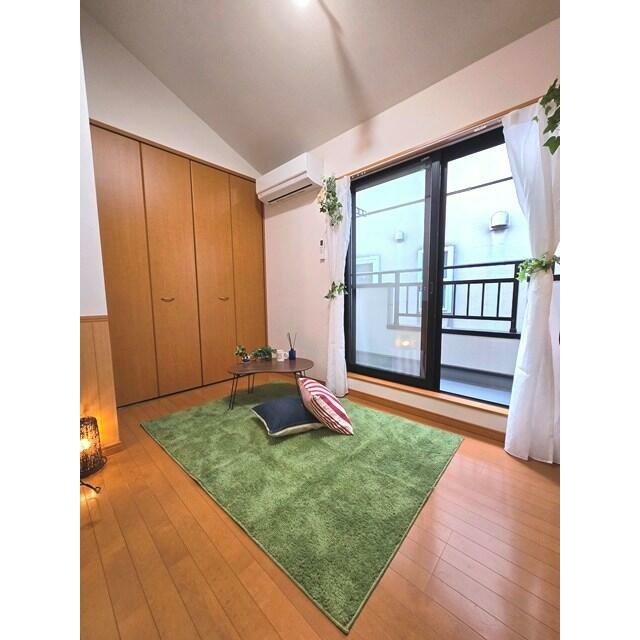 居室・リビング　入居時は家具撤去