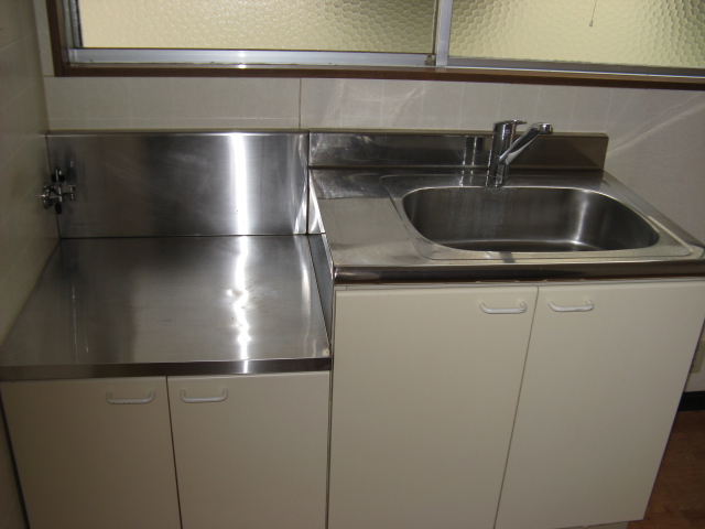 京王井の頭線 永福町駅 徒歩5分 2階建 築44年のキッチン写真