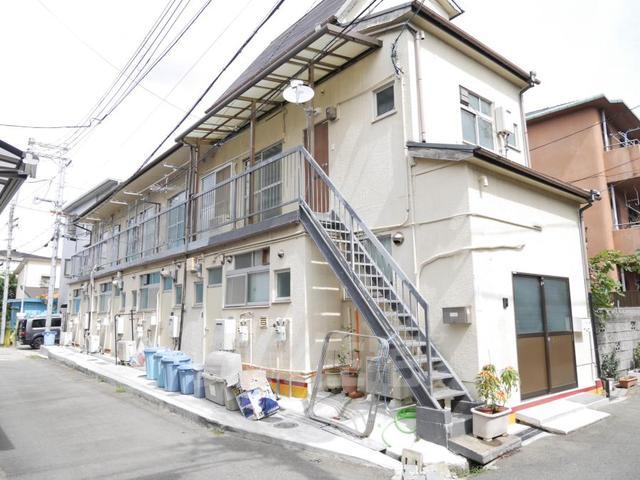 豊中市本町のアパートの建物外観