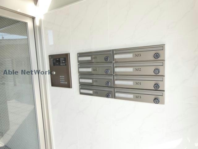 キッチン　同物件302号の写真