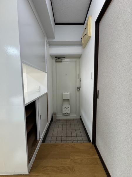 吾妻マンションの玄関写真