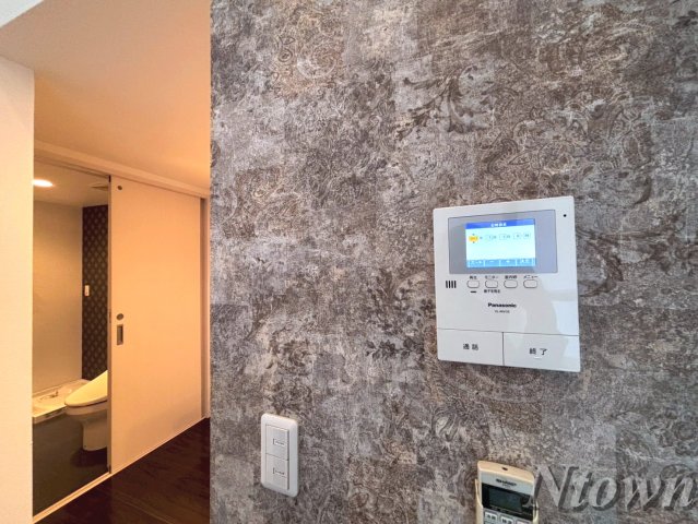 セキュリティ　モニター付きインターホンです