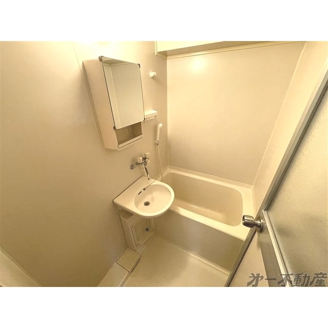 バス・シャワールーム　バス