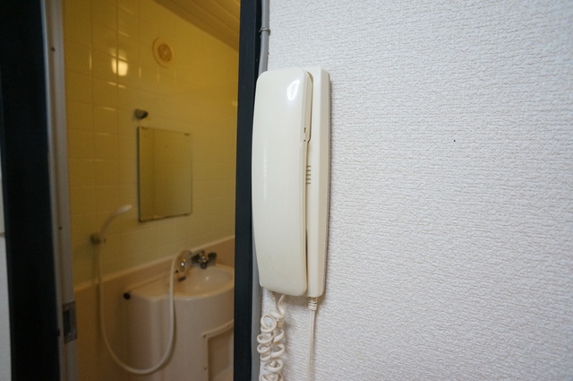 セキュリティ　来客時に便利なインターホン付です☆