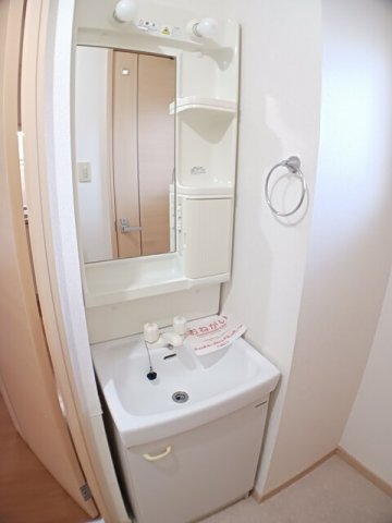 洗面設備　忙しい朝には欠かせない洗面所です