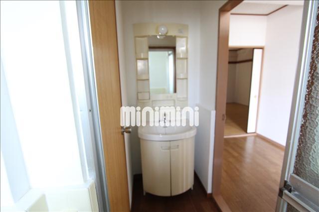 洗面設備　洗面台付きです