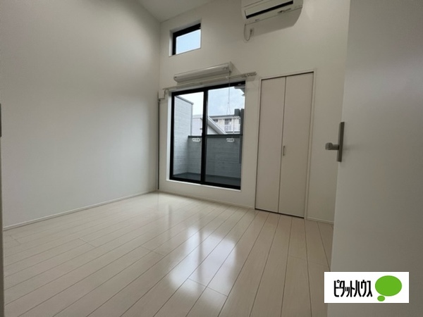 居室・リビング　他号室の写真です